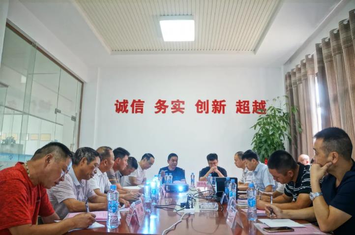 明責任、服管理、高標準、保安全 —— 精益求精 · 鑄造品質(zhì)典范