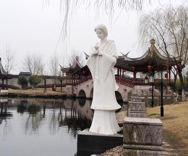 圖木舒克漢白玉河神雕塑