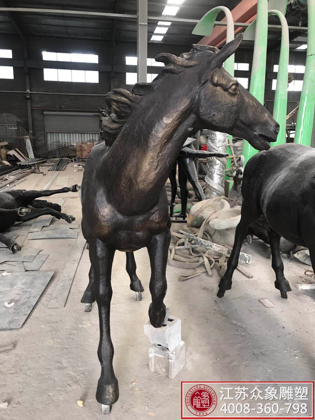 鑄銅雕像