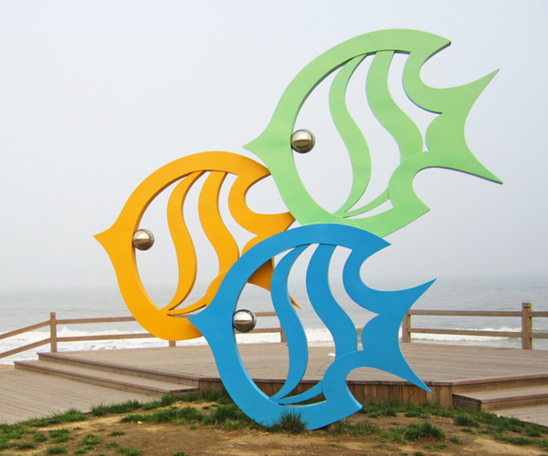圖木舒克不銹鋼抽象魚雕塑