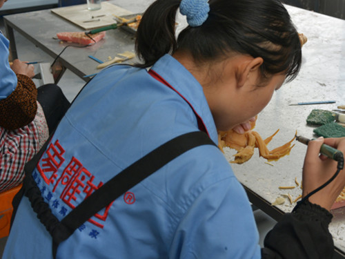 圖木舒克眾象純銅藝術(shù)品鑄造修蠟