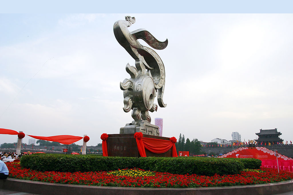 圖木舒克運輸過程中如何確保玻璃鋼雕塑的平整度？