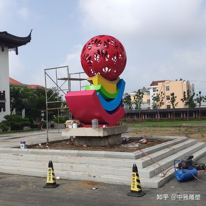 圖木舒克潮濕環境對玻璃鋼雕塑有什么影響？